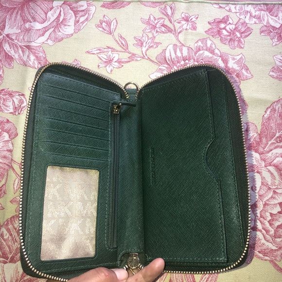 MICHAEL KORS - Picture 2 of 2